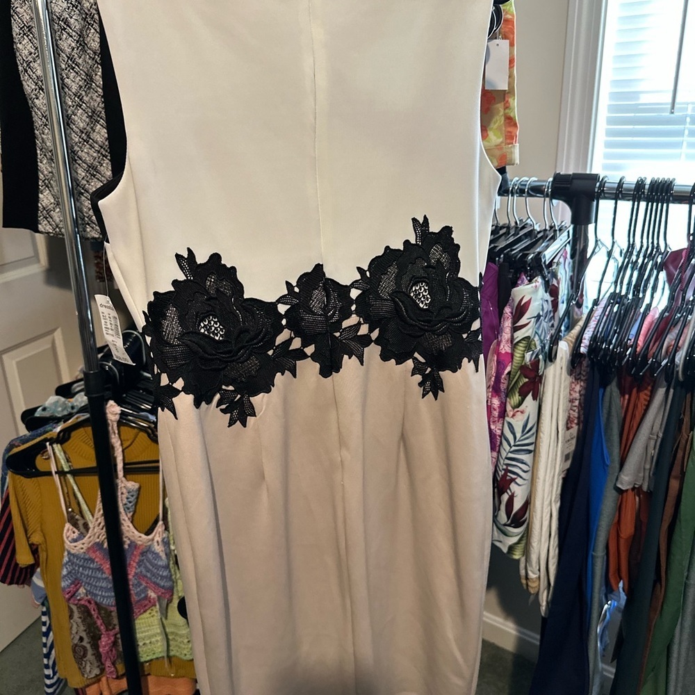 Dress Barn Black and White Floral Midi Dress - Picture 7 of 7